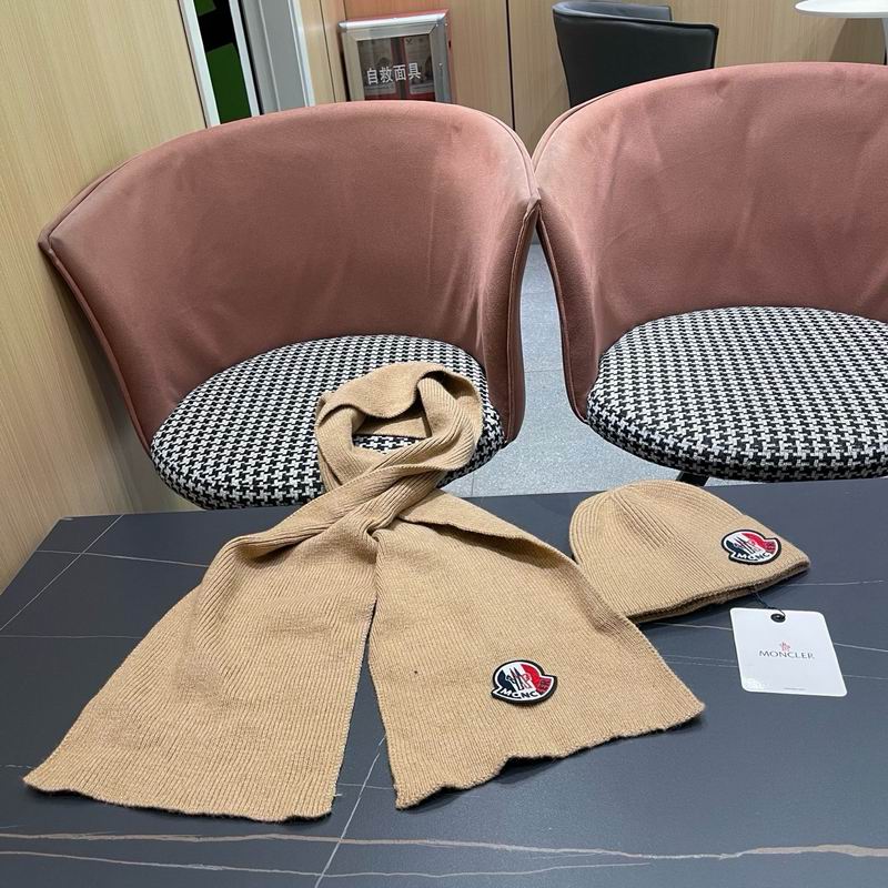 Moncler Scarf Hat (257)