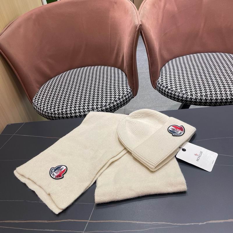 Moncler Scarf Hat (264)