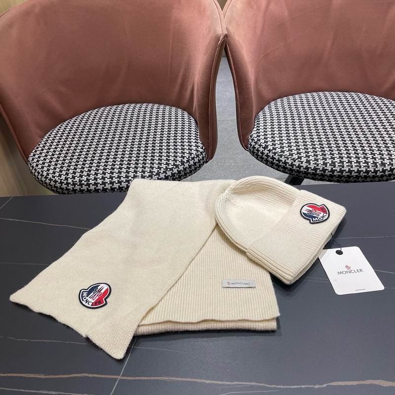 Moncler Scarf Hat (266)