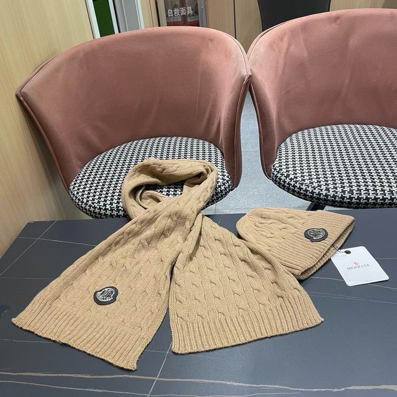 Moncler Scarf Hat (360)