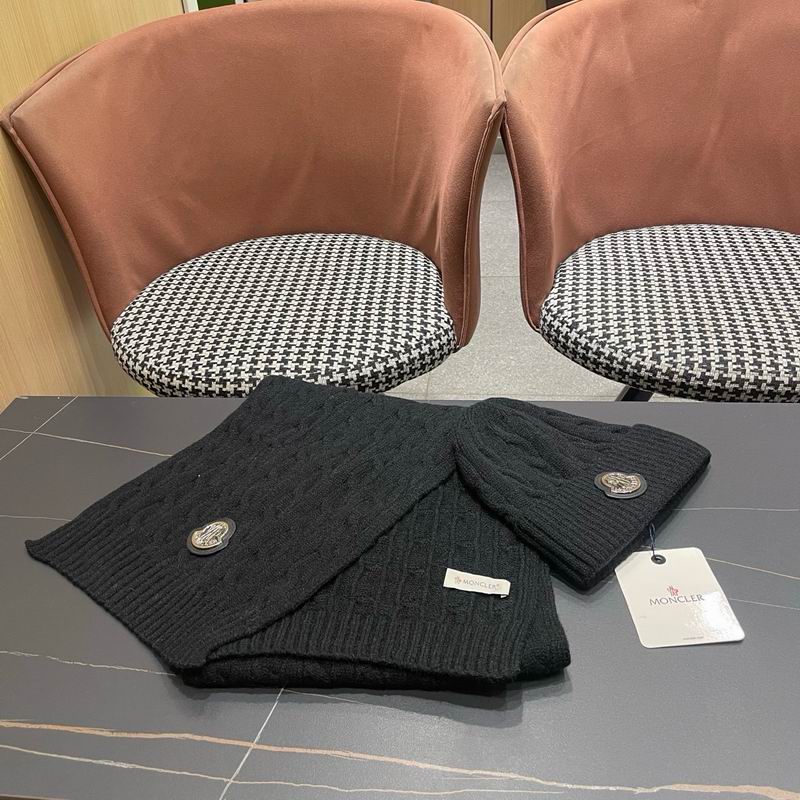 Moncler Scarf Hat (367)
