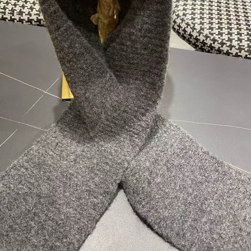 Moncler Scarf Hat (386)