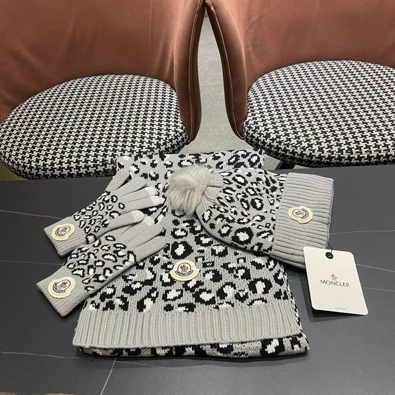 Moncler Scarf Hat Gloves (49)