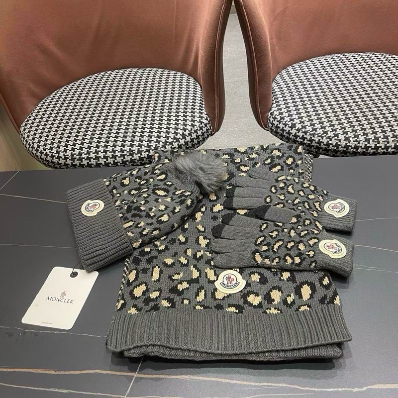 Moncler Scarf Hat Gloves (65)