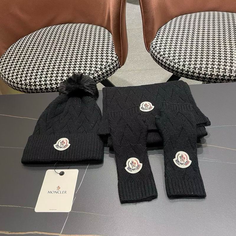 Moncler Scarf Hat Gloves (82)