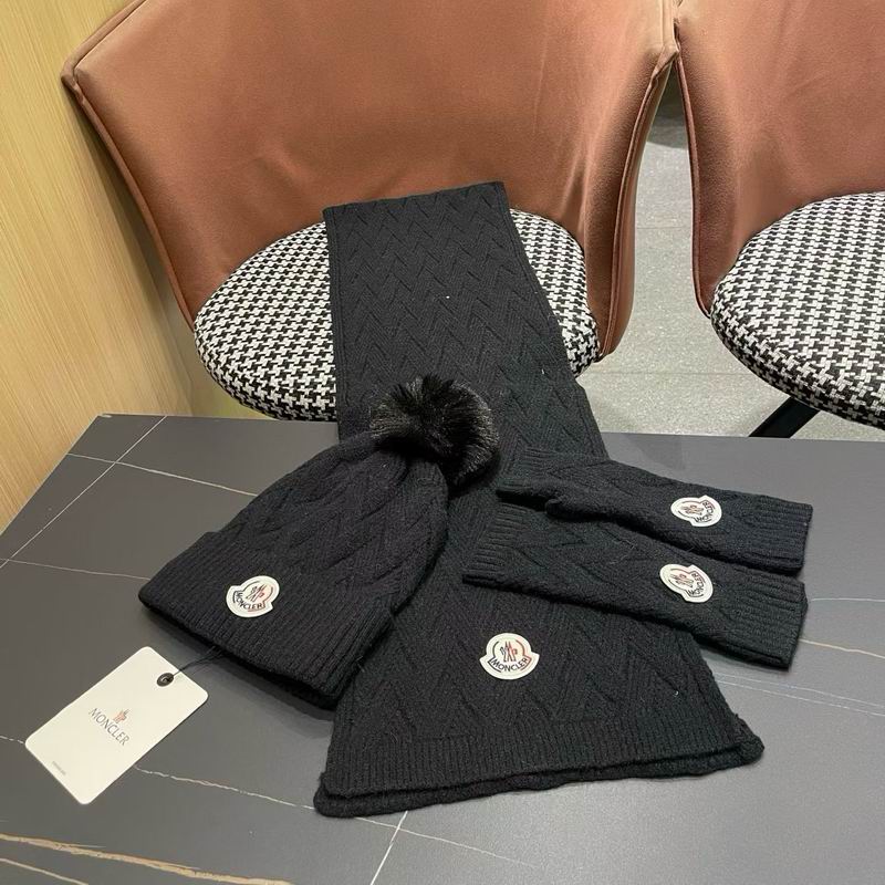Moncler Scarf Hat Gloves (86)