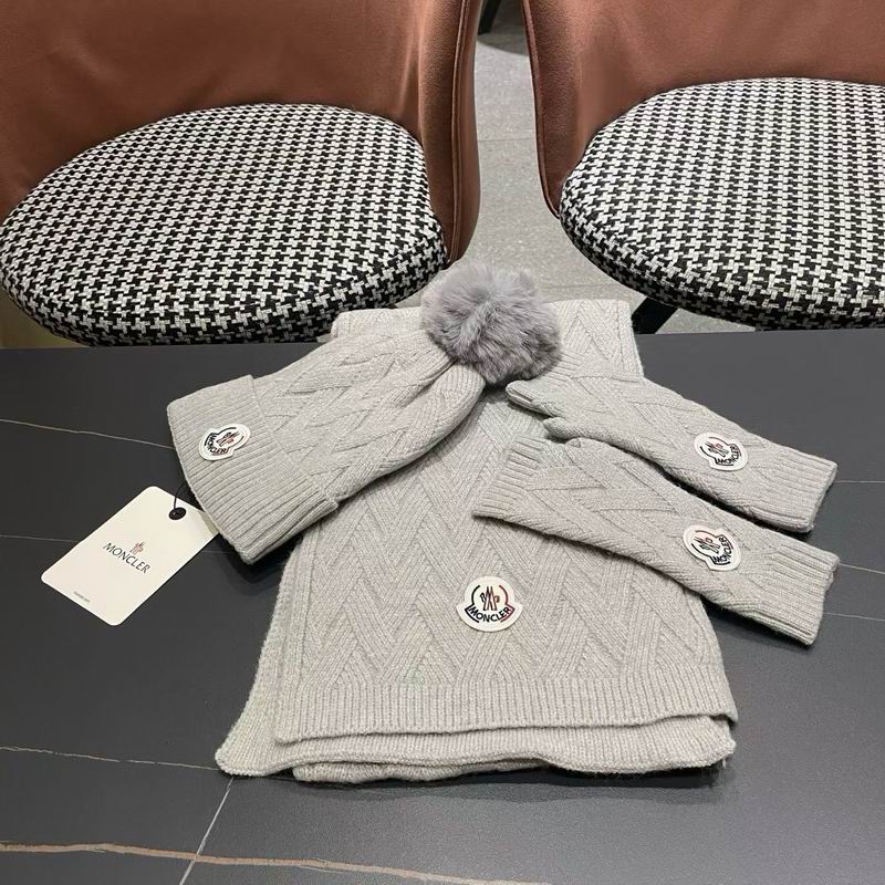 Moncler Scarf Hat Gloves (93)