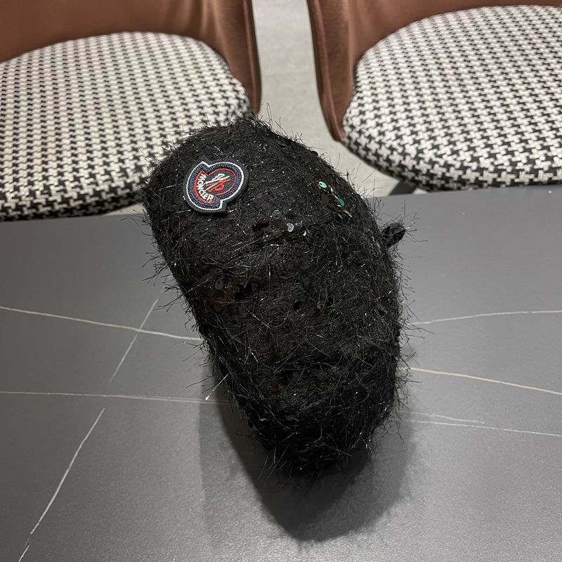 Moncler beret (14)