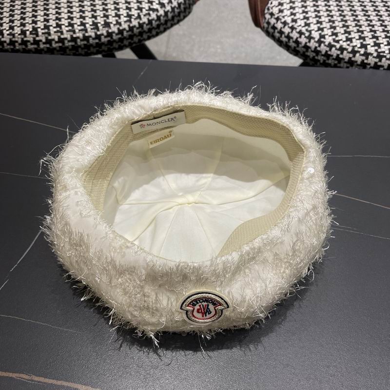 Moncler beret (2)