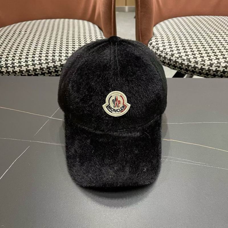 Moncler cap (2019)