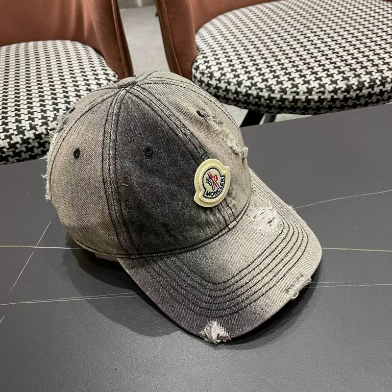 Moncler cap (223)