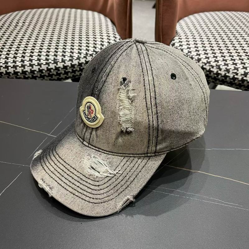 Moncler cap (224)