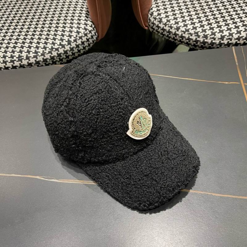Moncler cap (530)