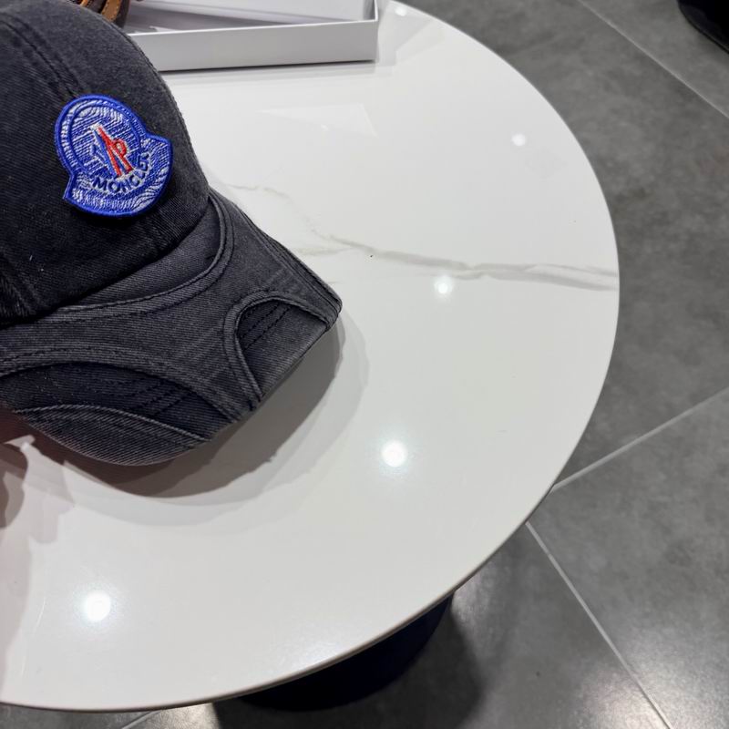 Moncler cap (880)