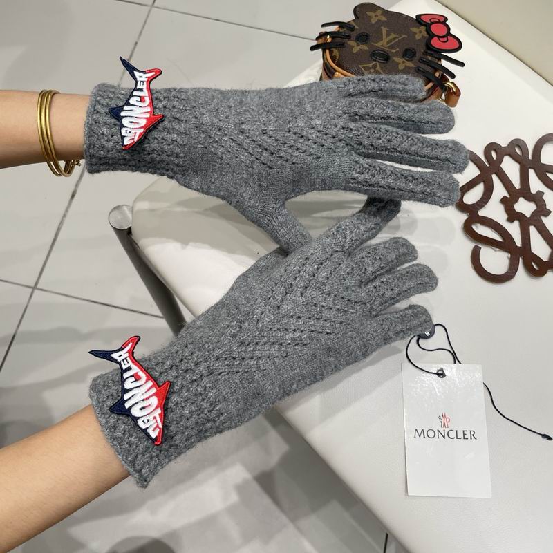 Moncler gloves 01 (19)