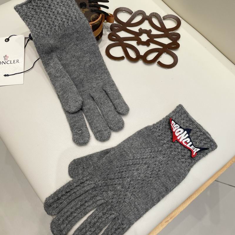 Moncler gloves 01 (23)