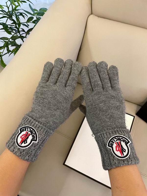 Moncler gloves 06 (1)