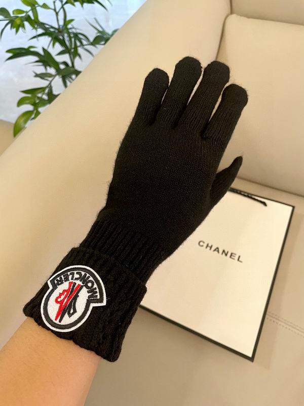 Moncler gloves 06 (24)