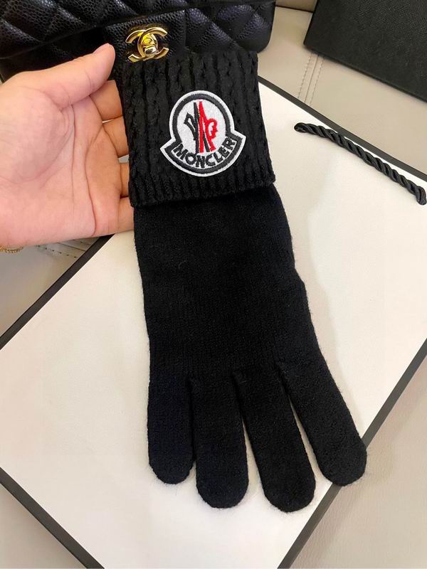 Moncler gloves 06 (25)
