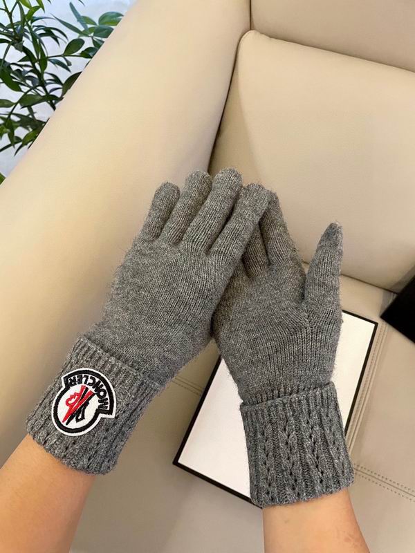 Moncler gloves 06 (3)