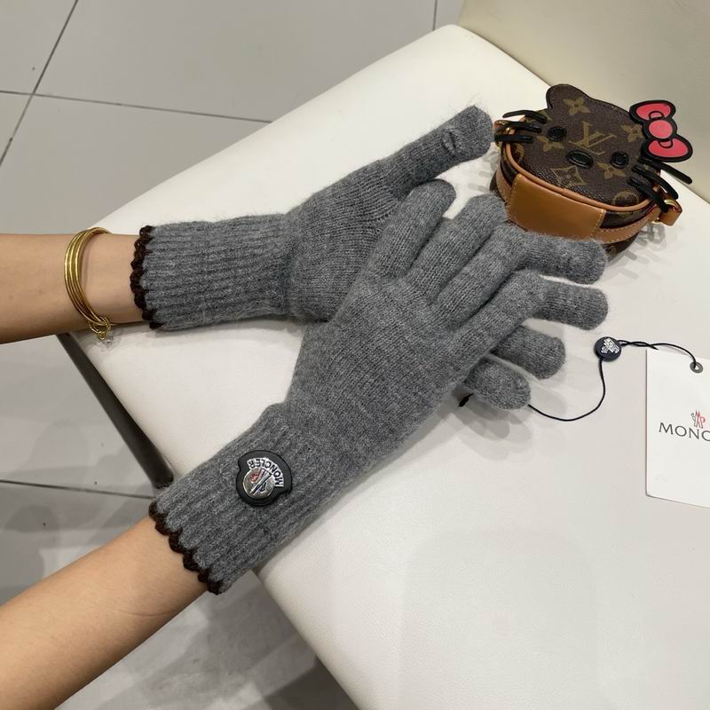Moncler gloves 46 (2)