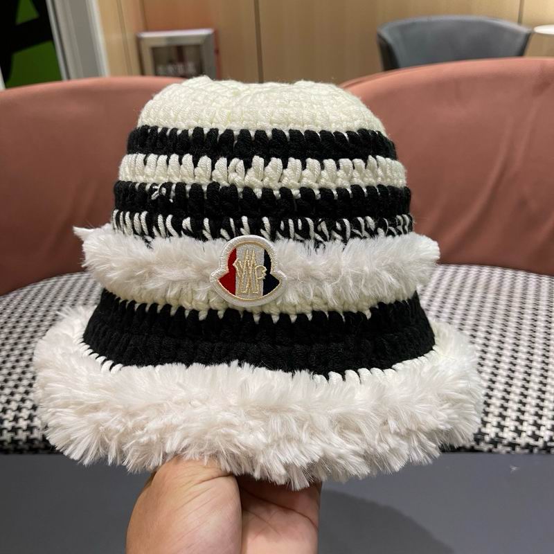 Moncler hat (1470)