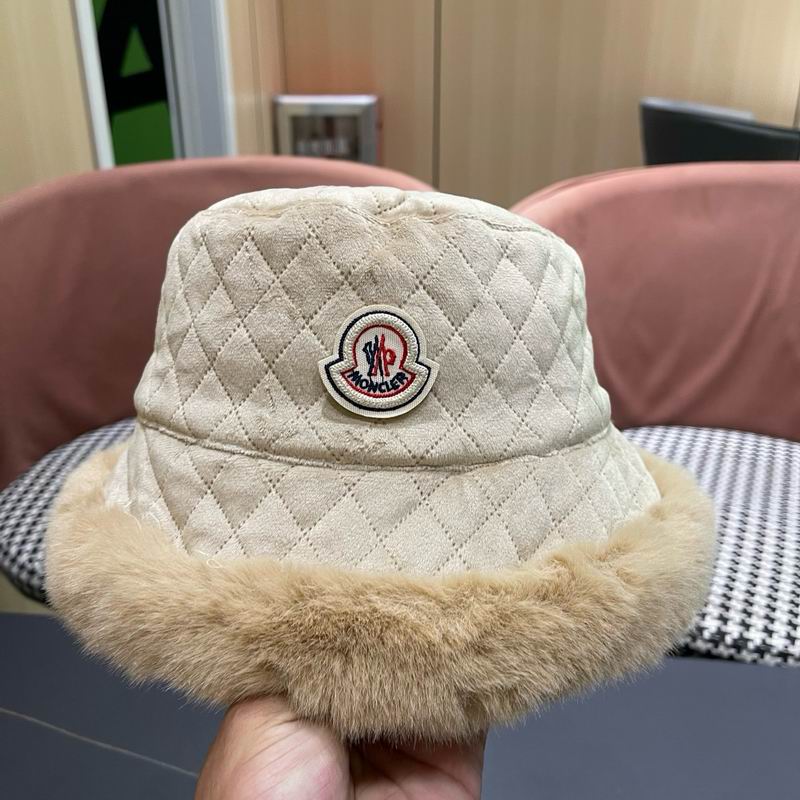 Moncler hat (1482)