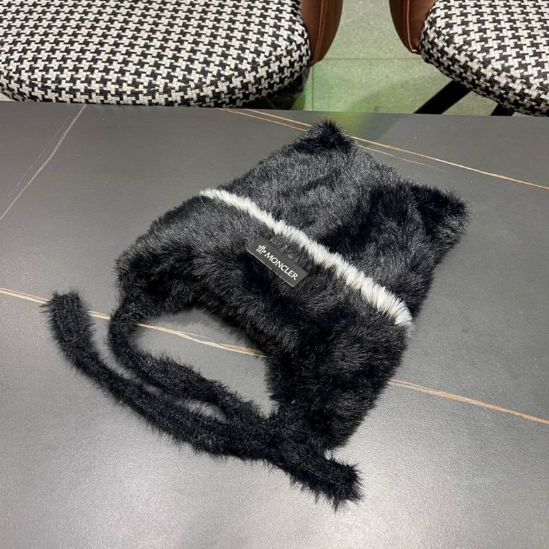 Moncler hat (1486)
