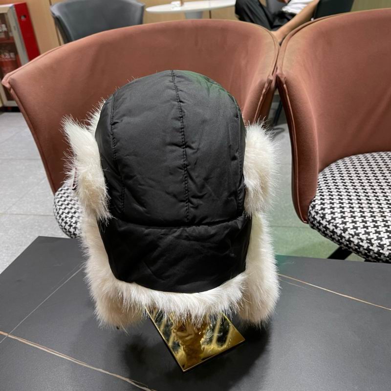 Moncler hat (1519)