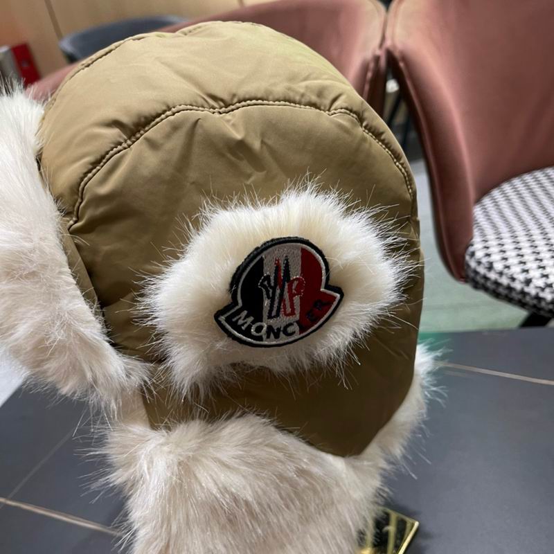 Moncler hat (1530)