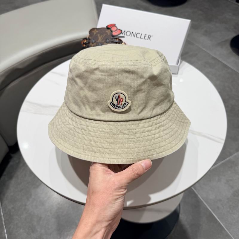 Moncler hat (337)