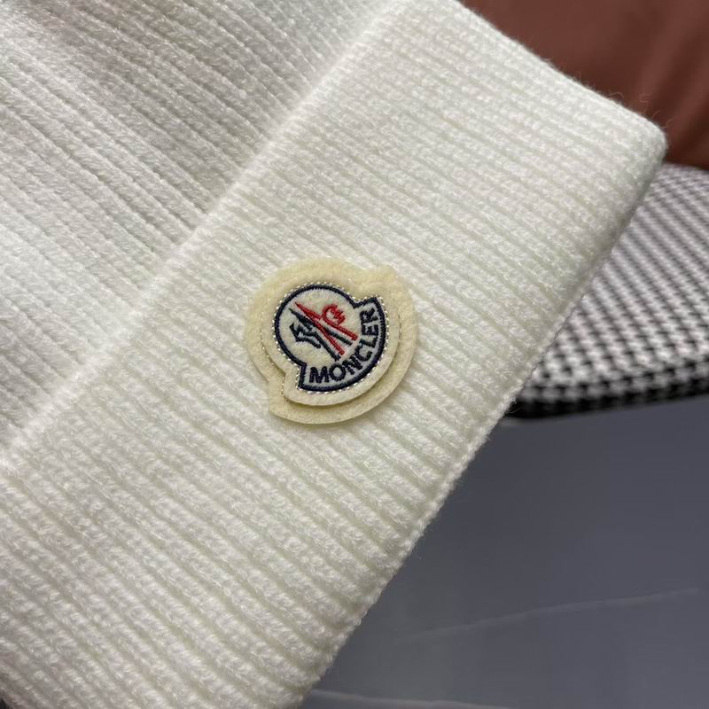 Moncler hat (351)