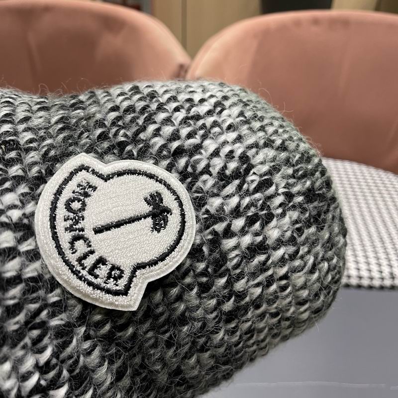 Moncler hat (609)
