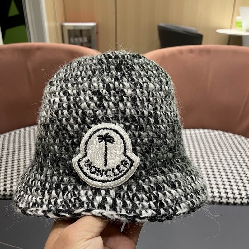 Moncler hat (610)