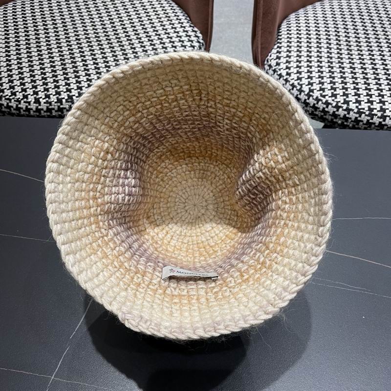 Moncler hat (619)