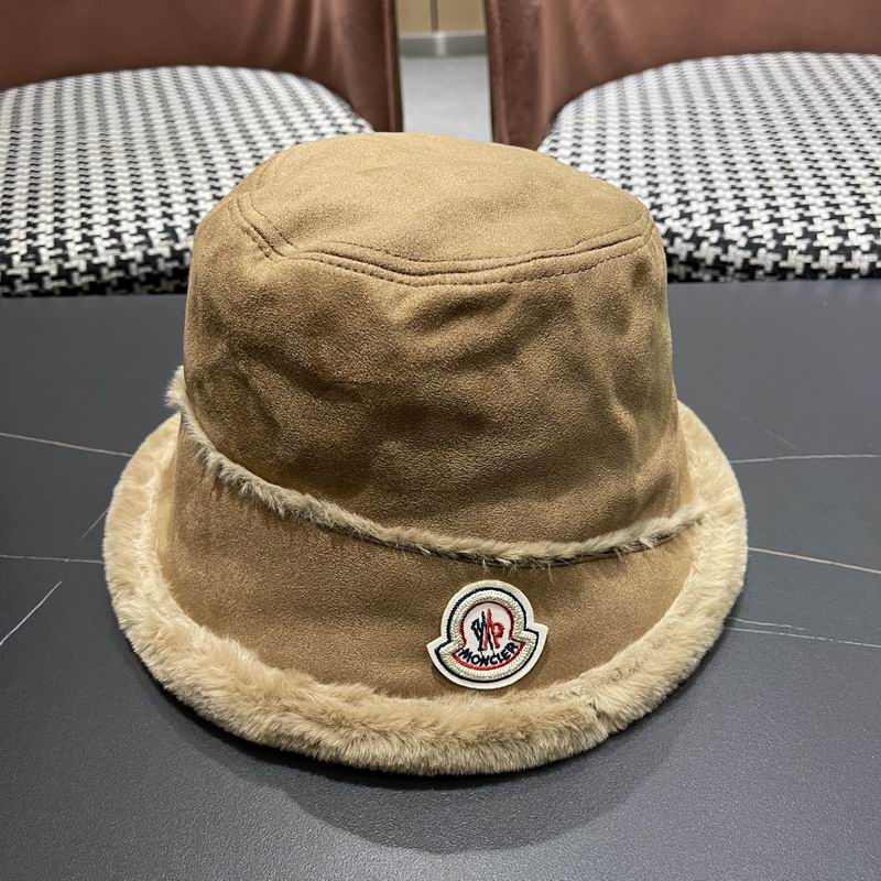 Moncler hat (747)