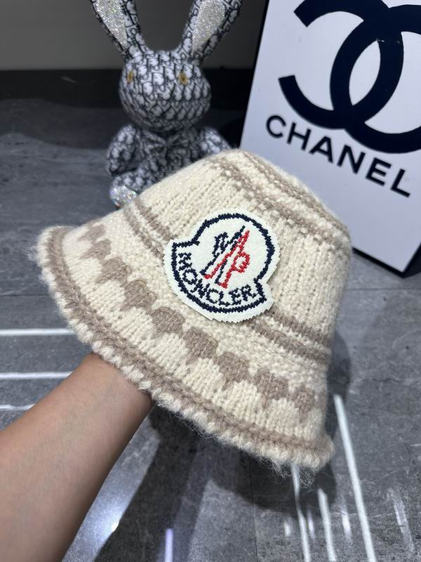 Moncler hat dx (256)
