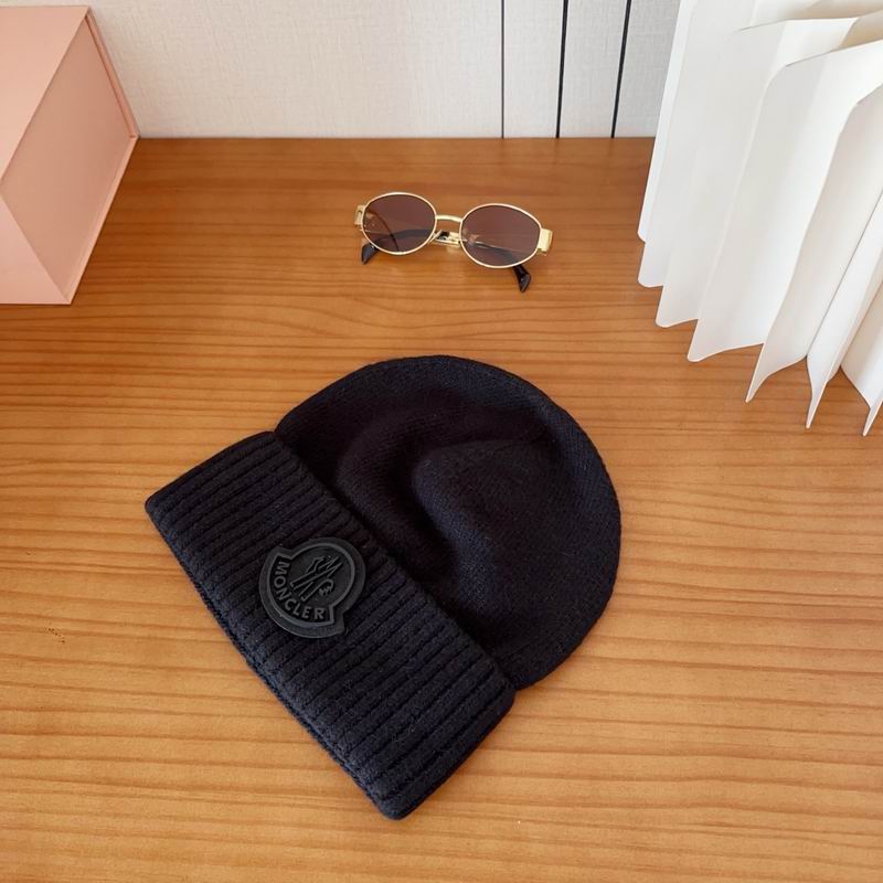 Moncler hat dx (737)
