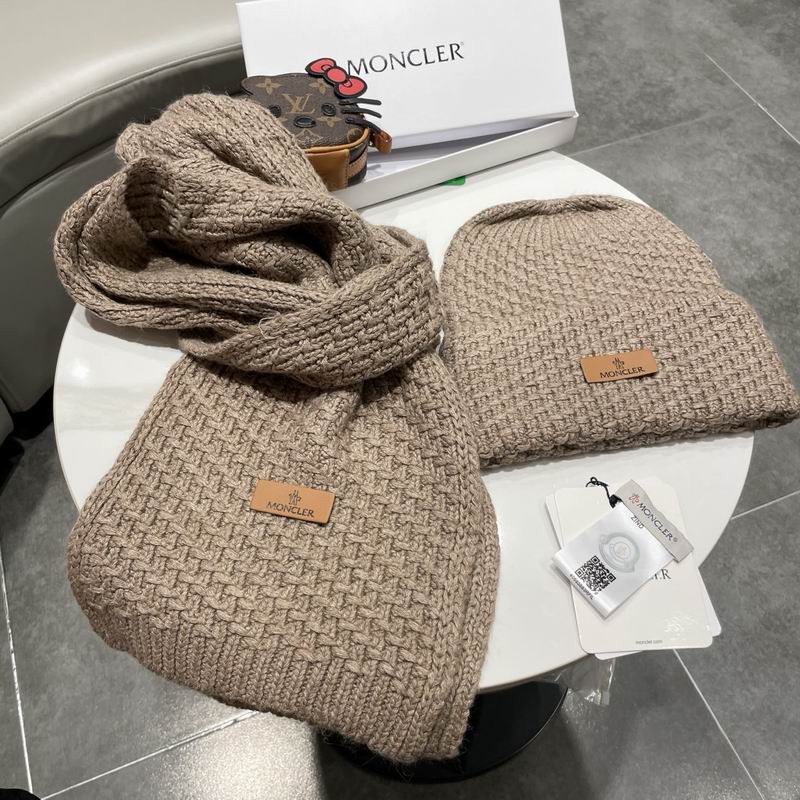 Moncler scarf hat (466)