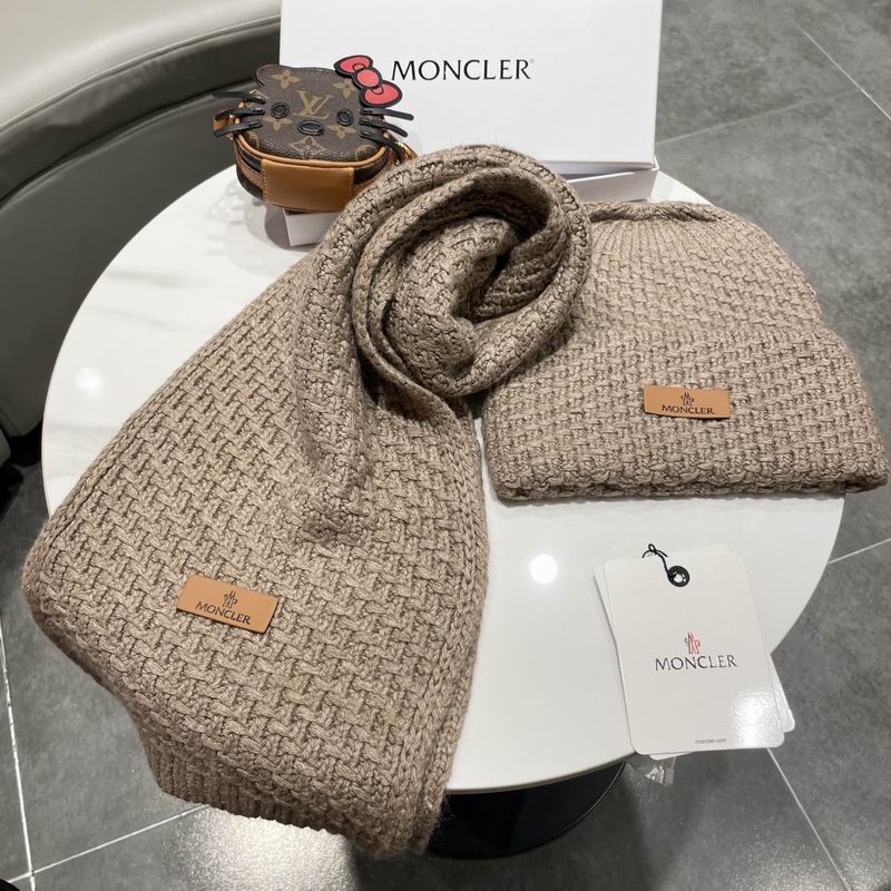 Moncler scarf hat (470)