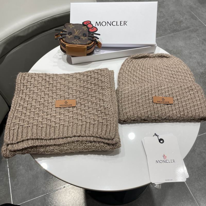 Moncler scarf hat (472)