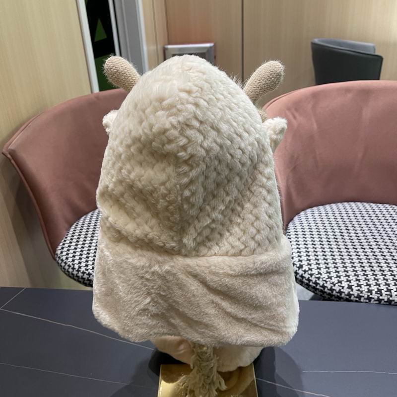 Moncler scarf hat (690)