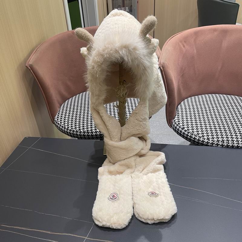 Moncler scarf hat (693)