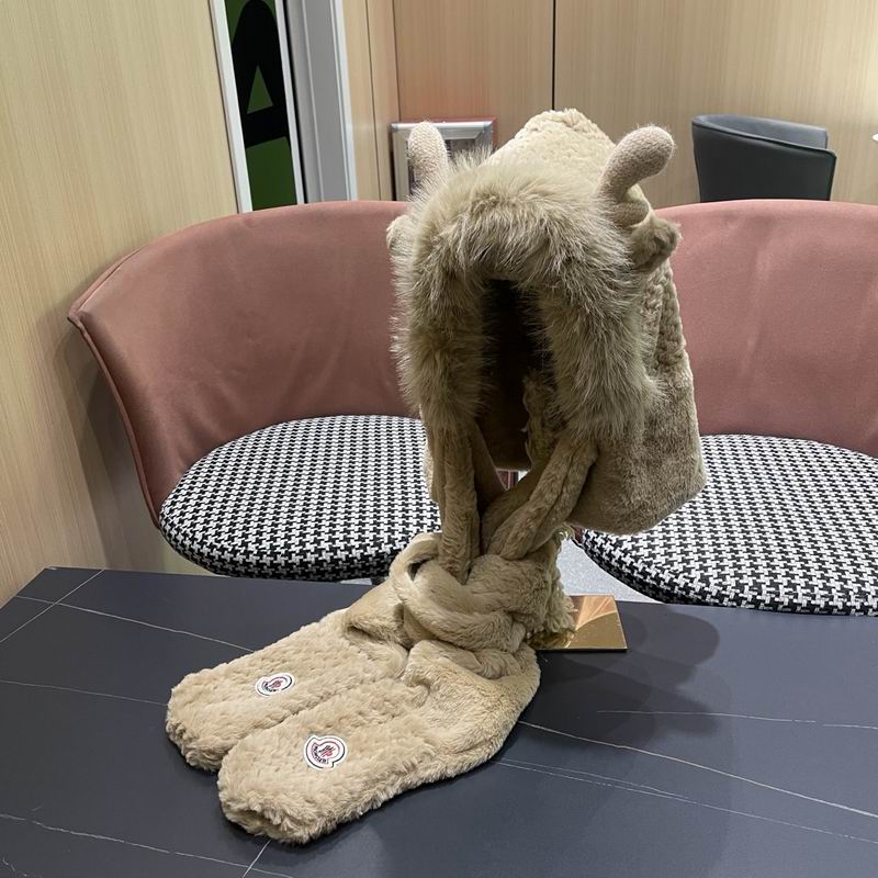 Moncler scarf hat (702)