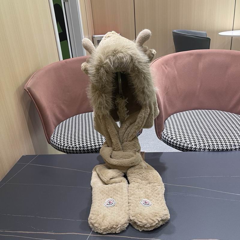 Moncler scarf hat (706)