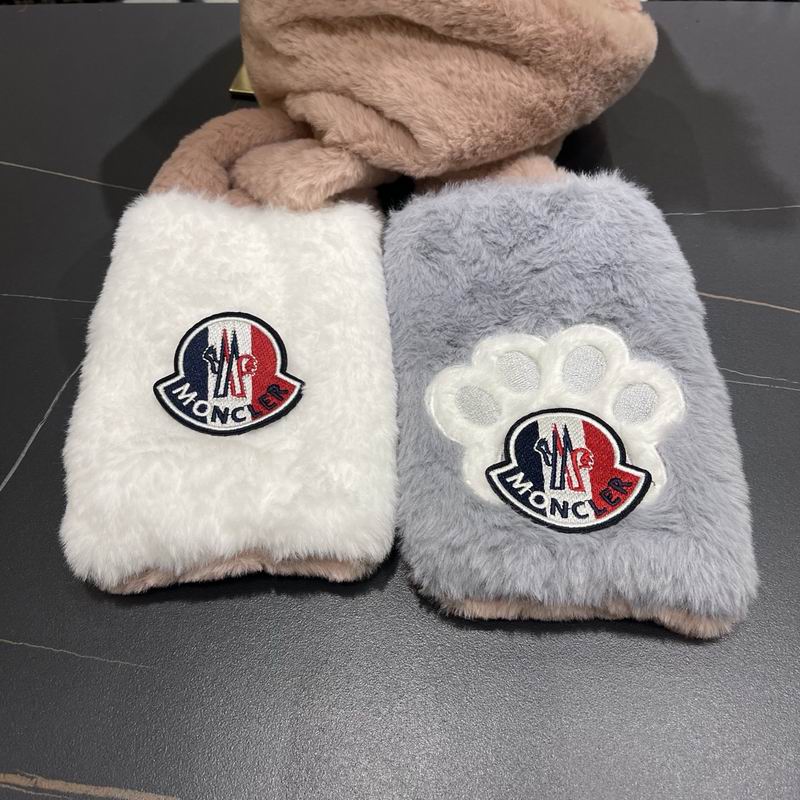 Moncler scarf hat (721)
