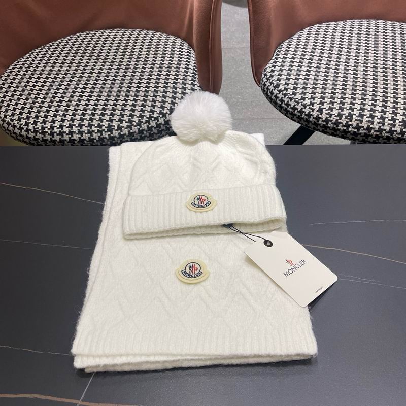 Moncler scarf hat (831)