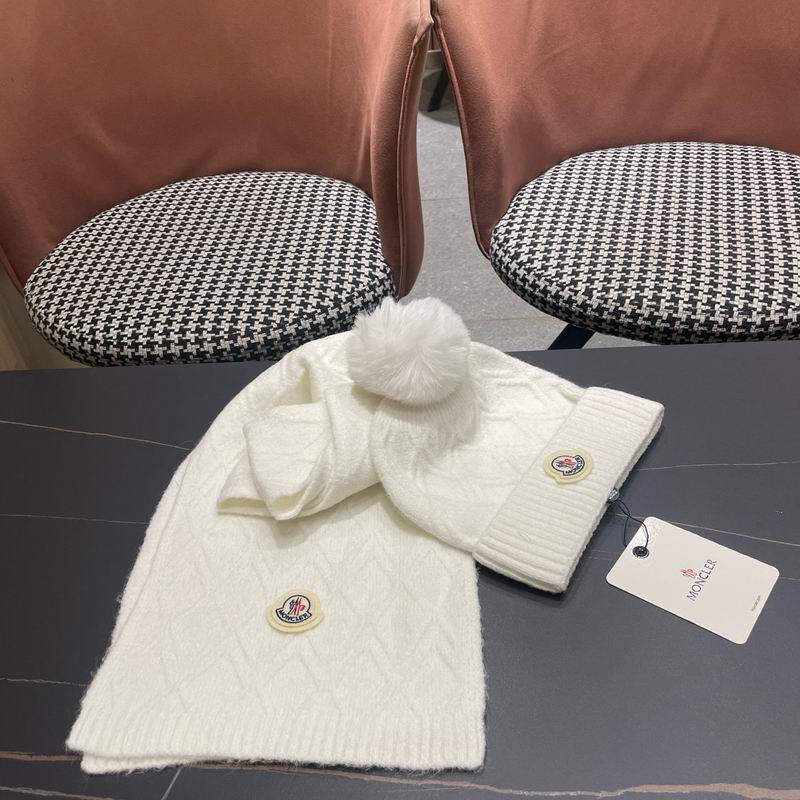 Moncler scarf hat (832)