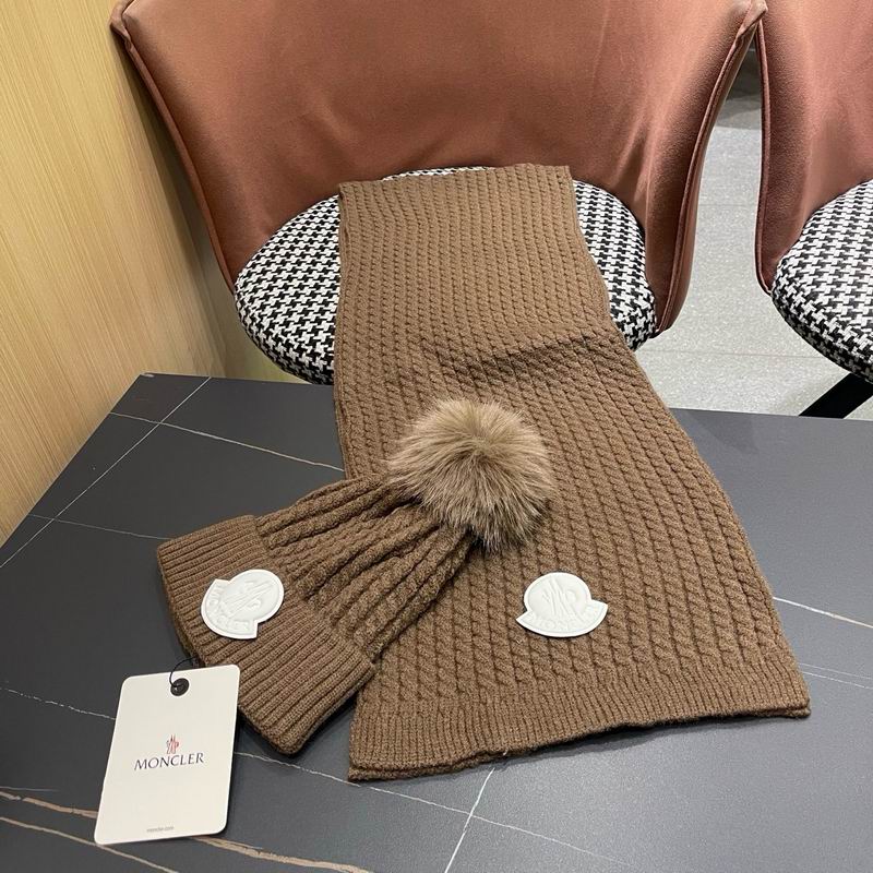 Moncler scarf hat (884)
