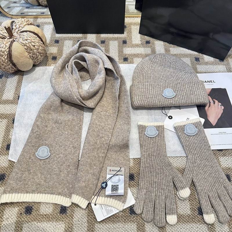 Moncler scarf hat gloves hm (11)
